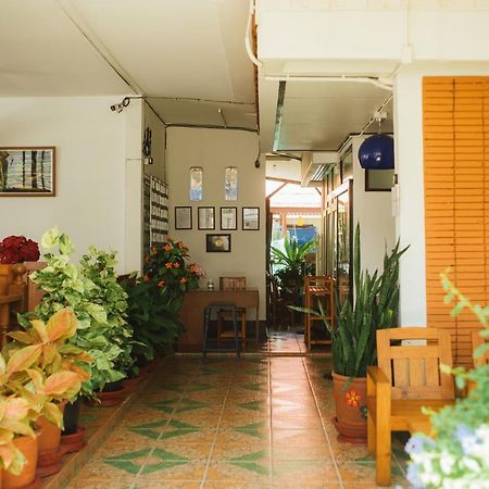 Nu Phen Homestay Chiang Mai Exterior photo
